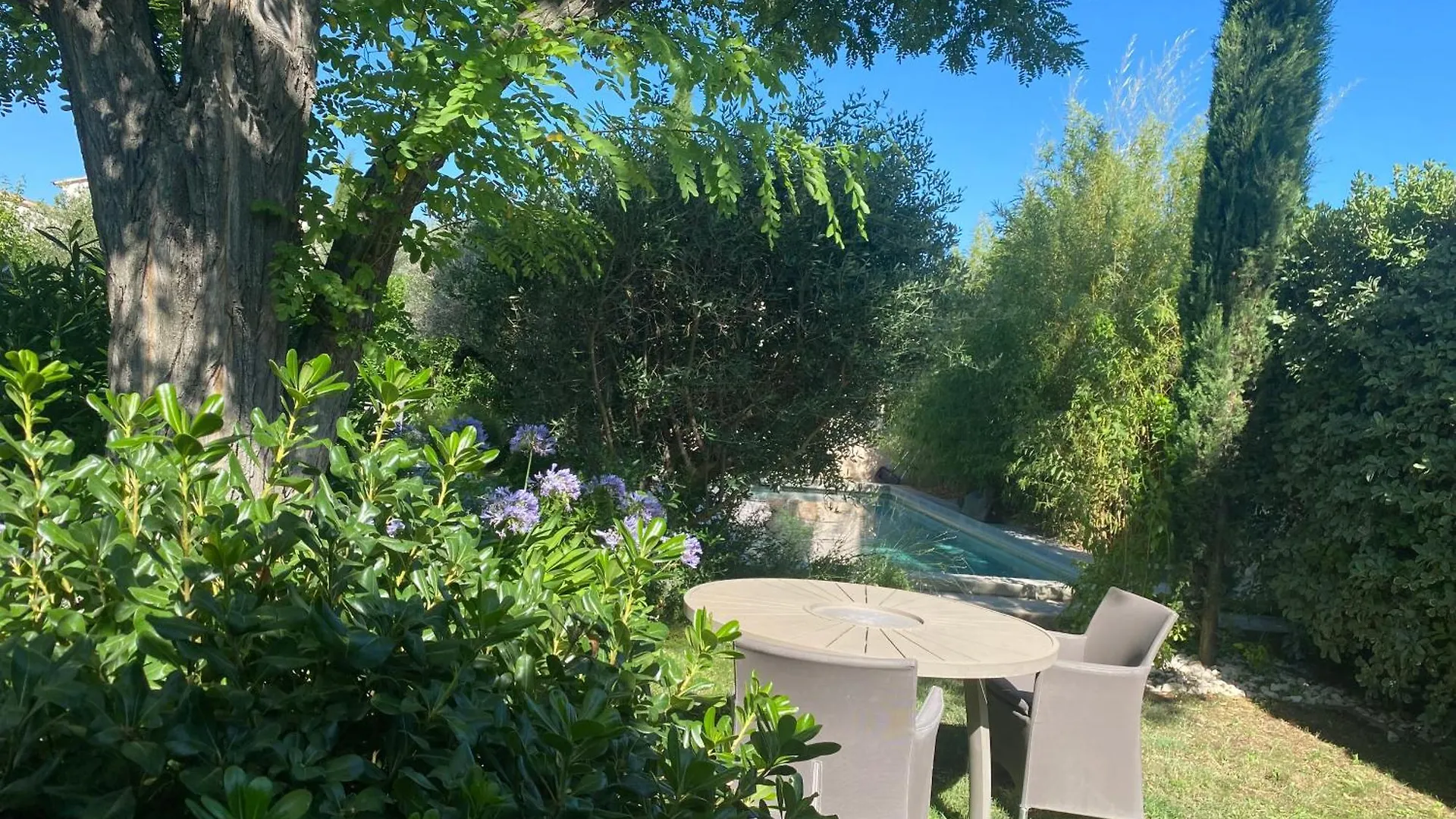 La Paradoune 3 0*, Paradou